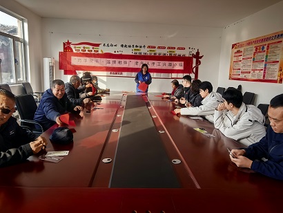 【南蔡村镇社工站】“巧手聚乐,温情相伴”老年人手工兴趣小组 【南蔡村镇社工站】“巧手聚乐,温情相伴”老年人手工兴趣小组