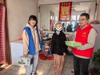 【南蔡村镇四助服务】“共包团圆饺·温暖小年情”七百户村开展困境群体关爱活动 【南蔡村镇四助服务】“共包团圆饺·温暖小年情”七百户村开展困境群体关爱活动