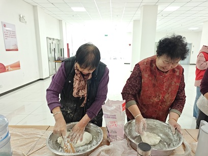 【南蔡四助服务】畔景庭苑社区:“畔景聚暖意·元宵传浓情”元宵节主题活动 【南蔡四助服务】畔景庭苑社区:“畔景聚暖意·元宵传浓情”元宵节主题活动