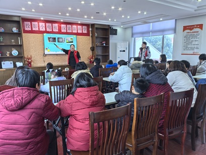冲山村|投影小电视,探索新科学-科普宣传 冲山村|投影小电视,探索新科学-科普宣传