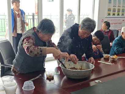 【南蔡村镇社工站】刘羊坊村:暖心助餐・情满乡村 【南蔡村镇社工站】刘羊坊村:暖心助餐・情满乡村