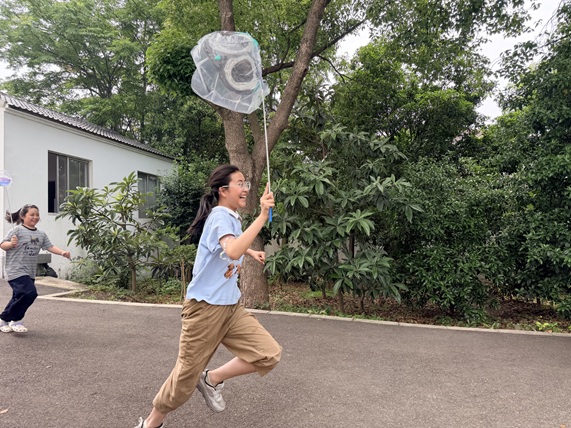 梅园社区|“筝筝日上 不负春光”活动 梅园社区|“筝筝日上 不负春光”活动