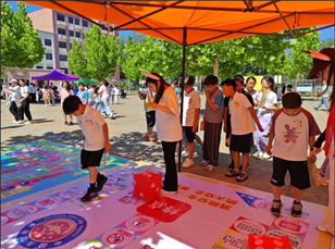 畔水庭苑小学:“安全童行·守护成长”安全嘉年华活动 畔水庭苑小学:“安全童行·守护成长”安全嘉年华活动